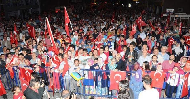 NEVŞEHİR´DE DEMOKRASİ NÖBETİNİN 10.GÜNÜNDE BÜYÜK COŞKU 