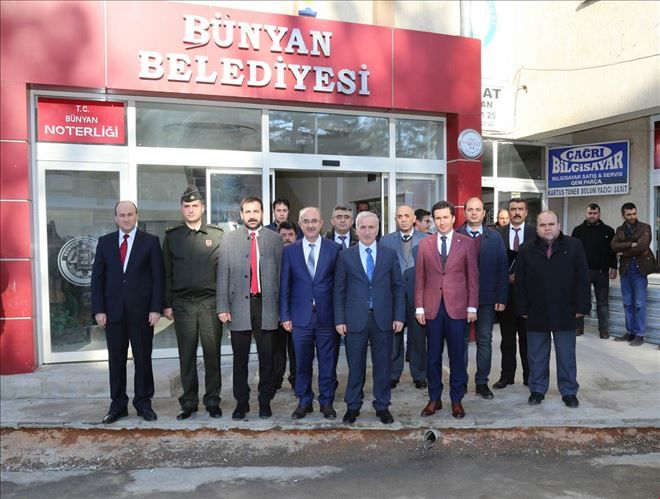 VALİ KAMÇI BÜNYAN MUHTARLARIYLA BULUŞTU
